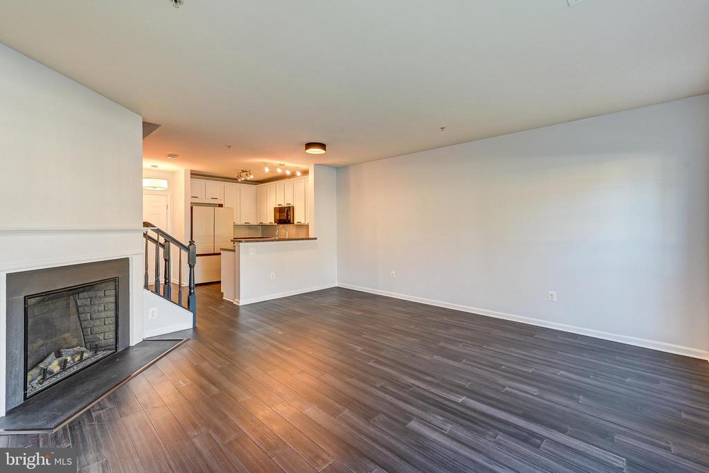 11948 LITTLE SENECA PKWY #2521