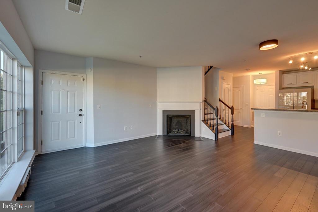 11948 LITTLE SENECA PKWY #2521