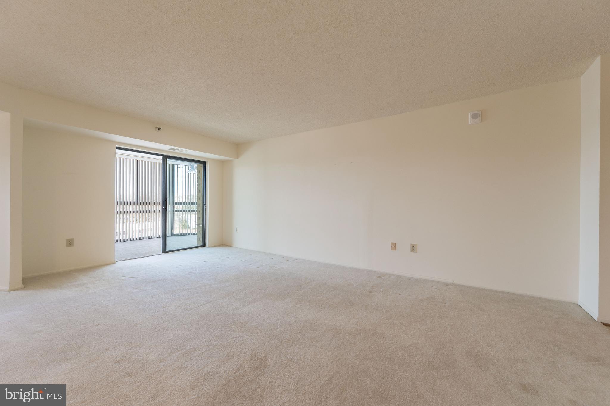 15101 Interlachen Dr #1-918