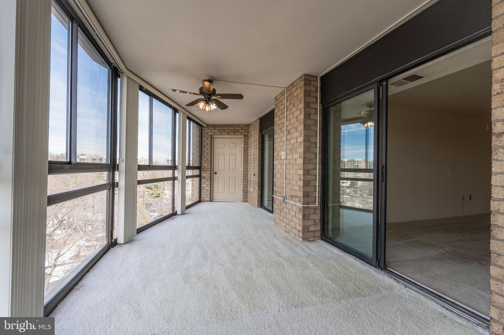 15101 Interlachen Dr #1-918