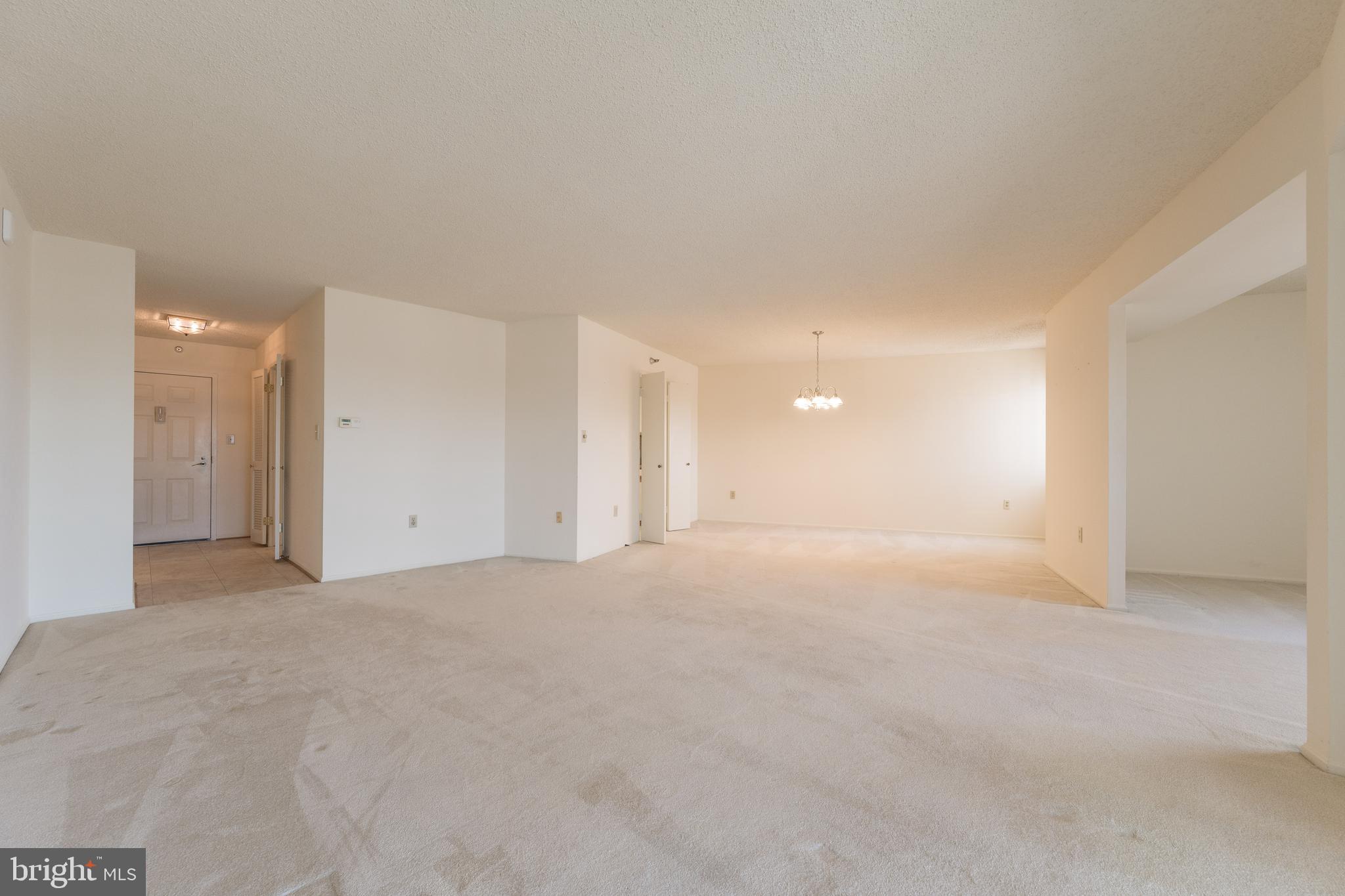 15101 Interlachen Dr #1-918