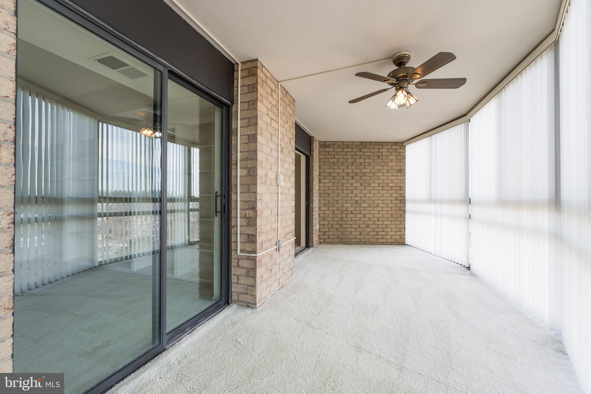 15101 Interlachen Dr #1-918