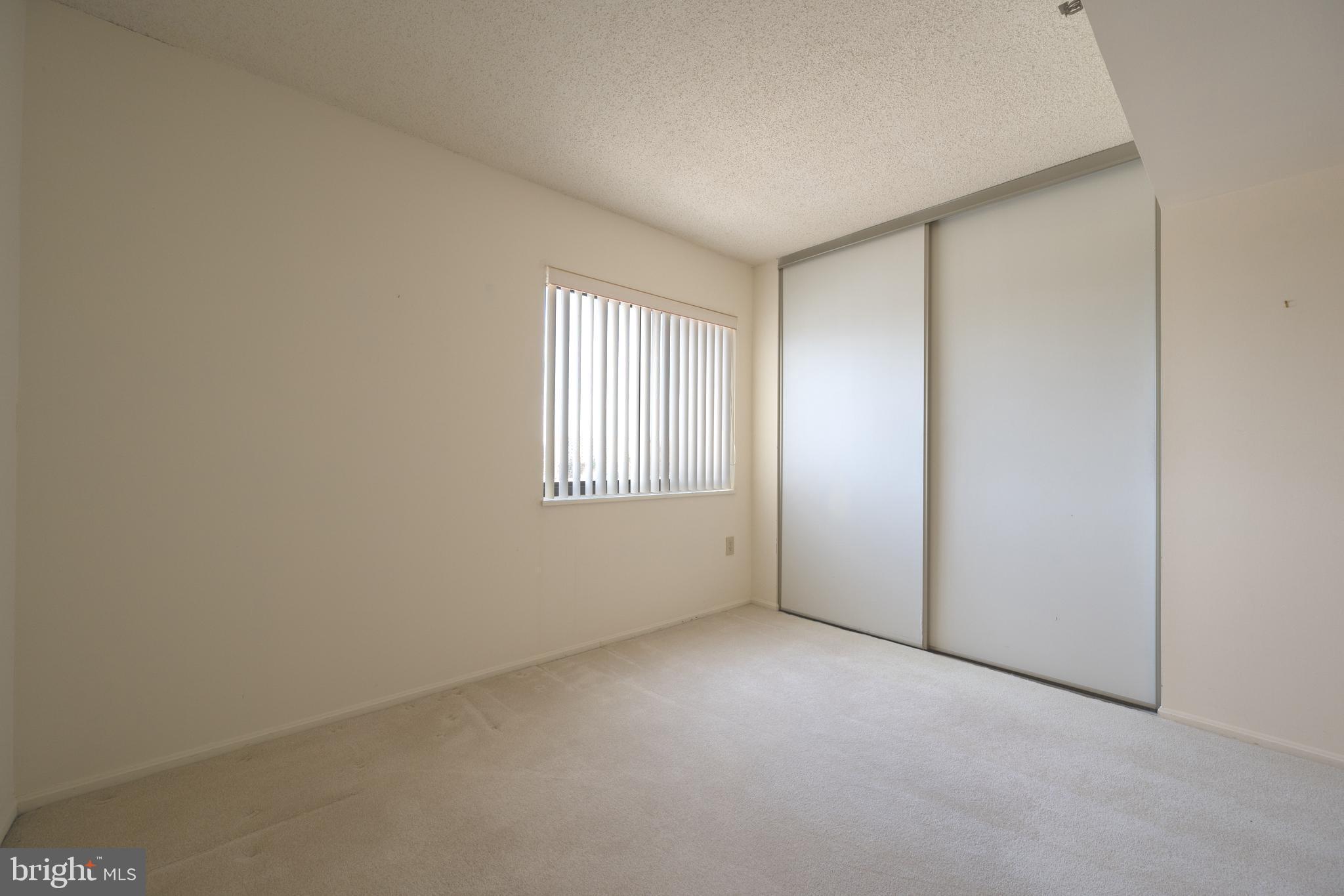 15101 Interlachen Dr #1-918