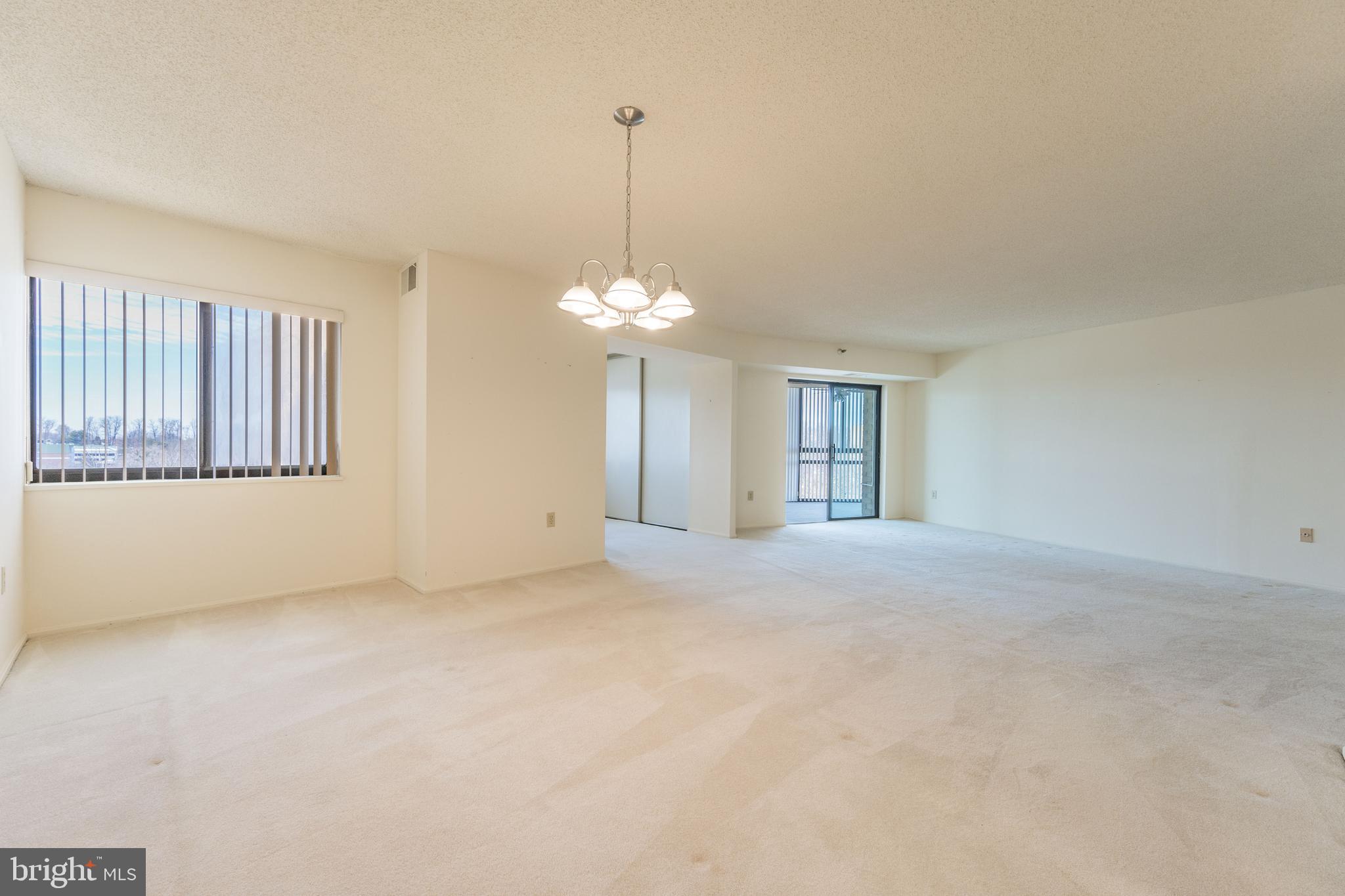 15101 Interlachen Dr #1-918