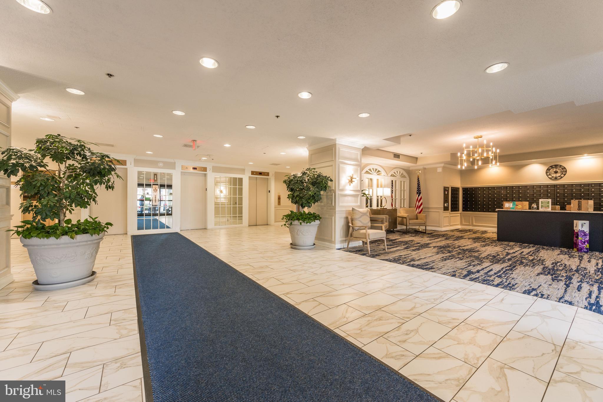 15101 Interlachen Dr #1-918