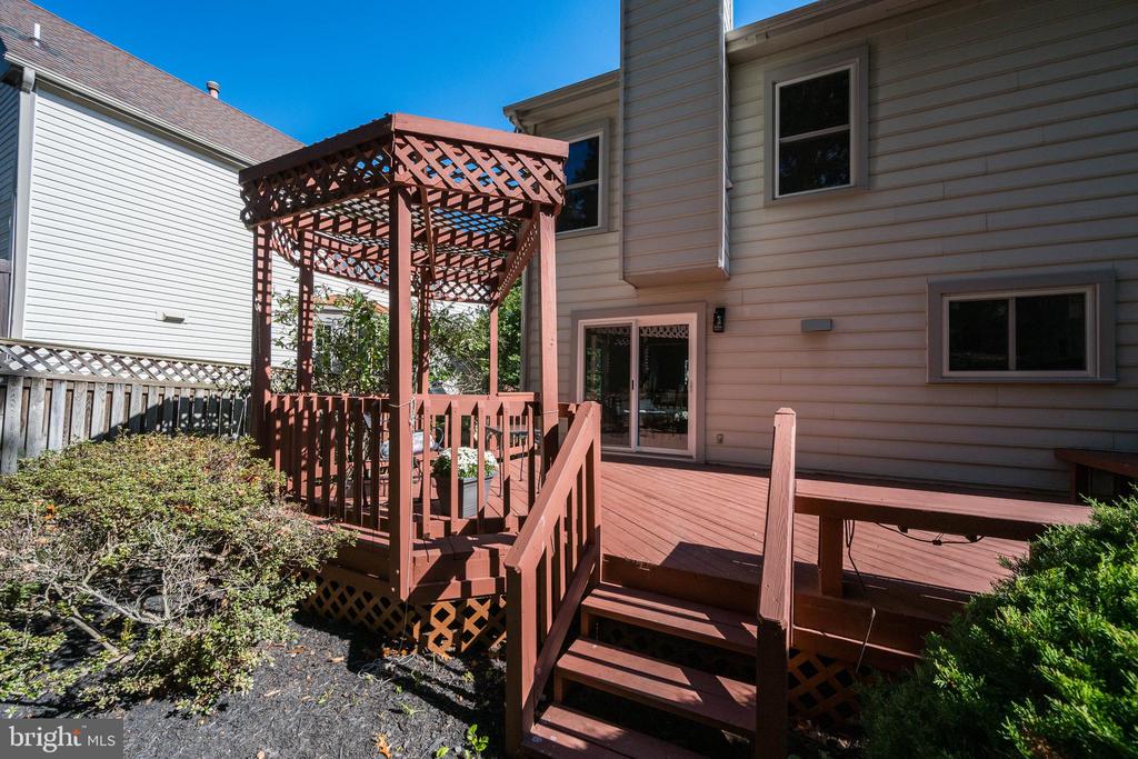12 SOLITAIRE CT.