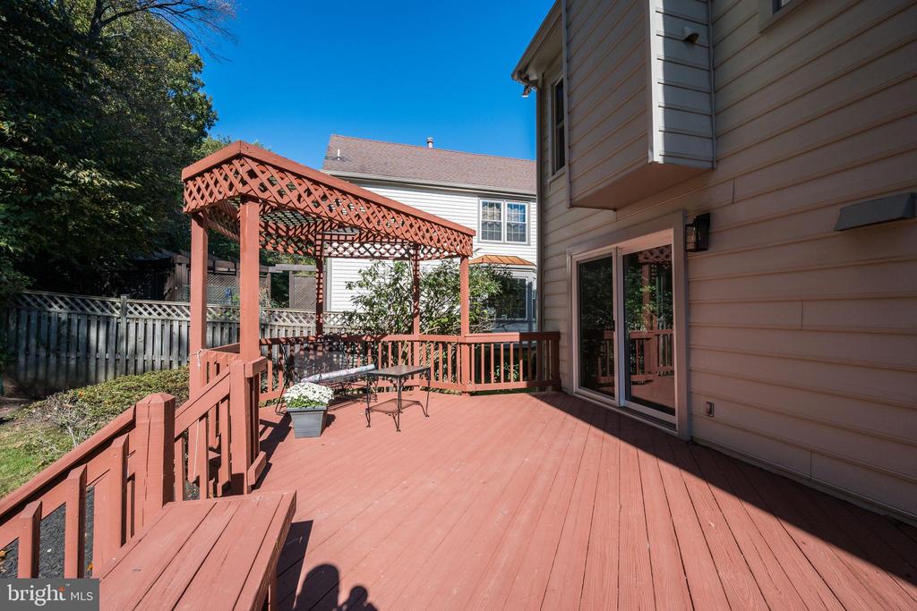 12 SOLITAIRE CT.