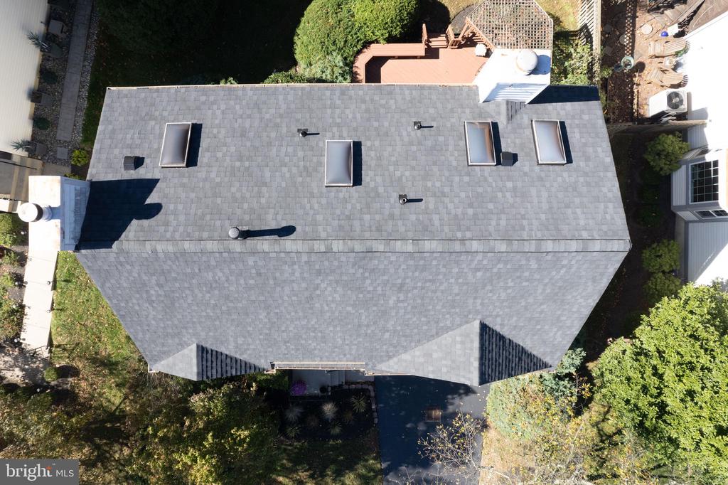 12 SOLITAIRE CT.