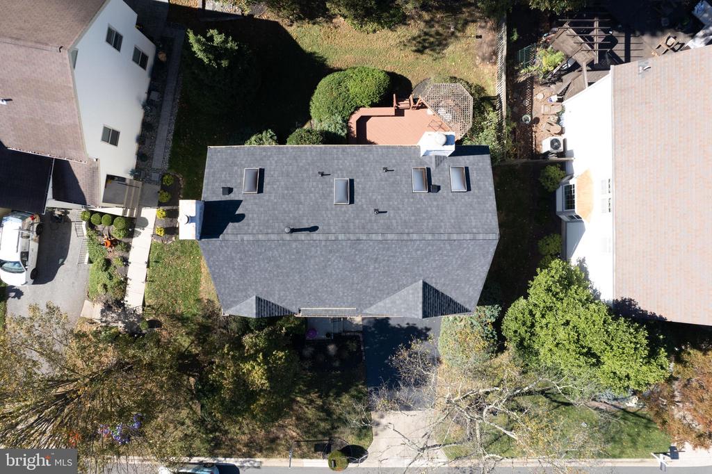 12 SOLITAIRE CT.