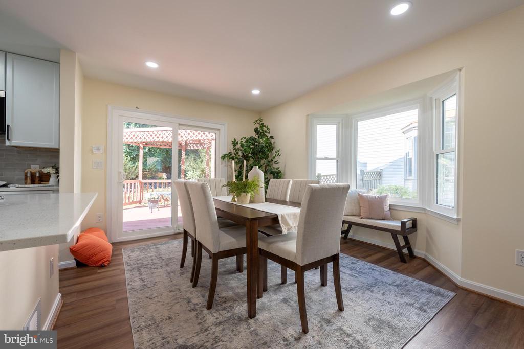 12 SOLITAIRE CT.