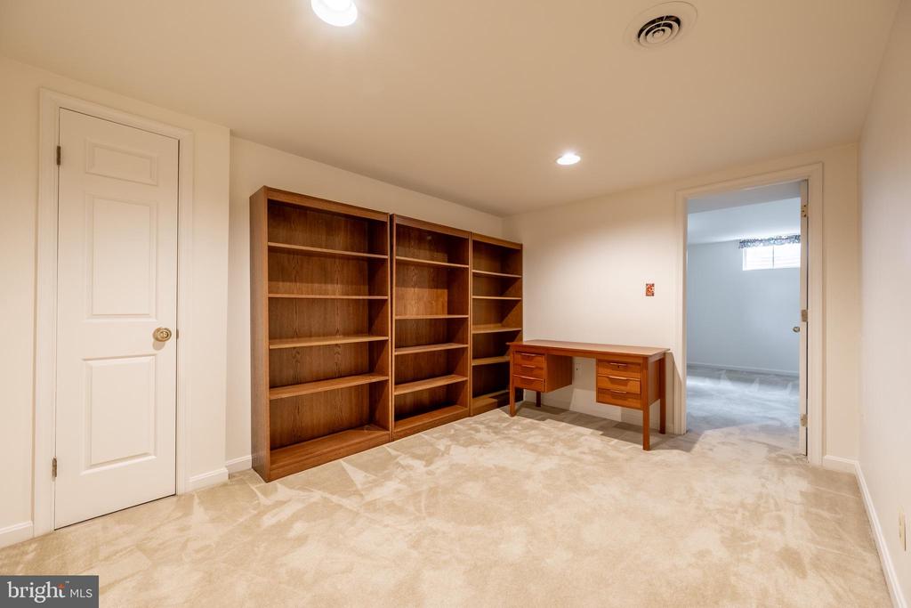 14305 PLATINUM DRIVE