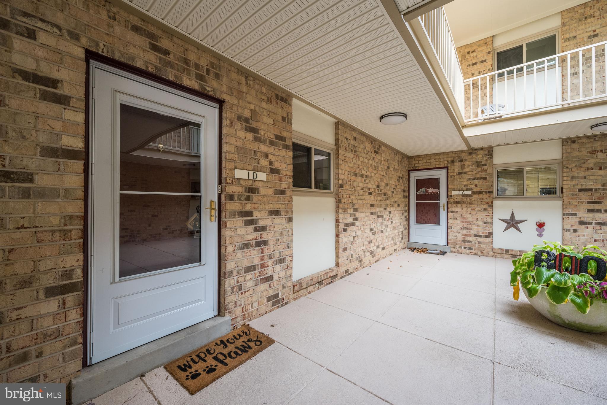 3350 GLENEAGLES DRIVE 70-1D