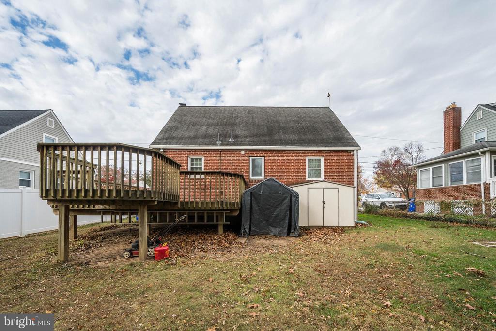 1518 GRIDLEY LANE