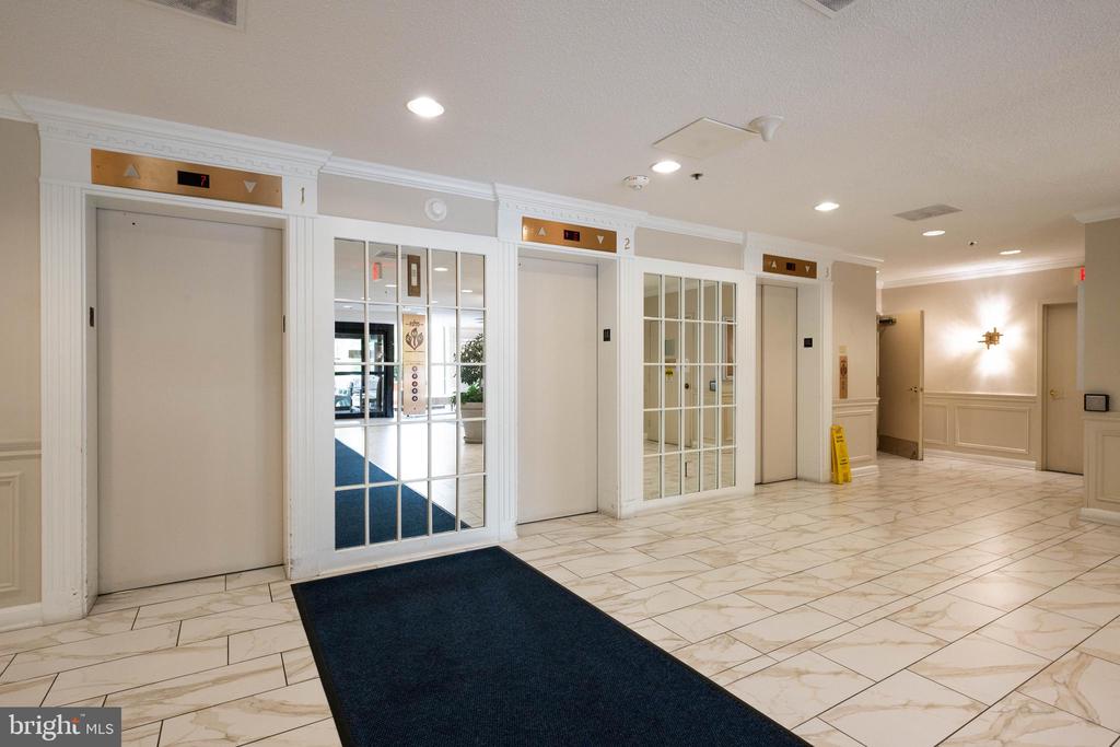 15101 INTERLACHEN DRIVE 1-924