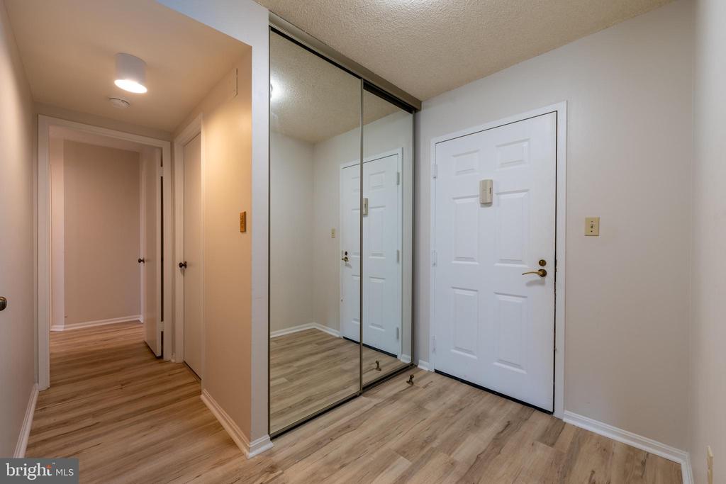 15101 INTERLACHEN DRIVE 1-924