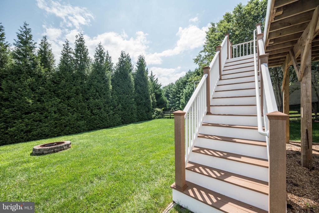 17929 BLISS DRIVE