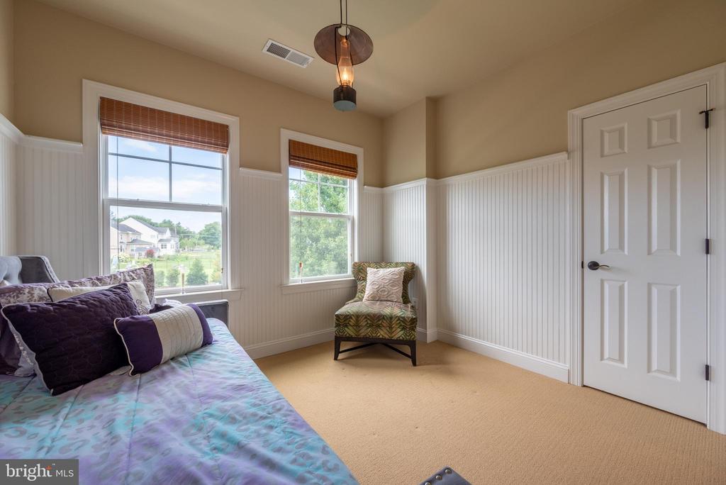 17929 BLISS DRIVE