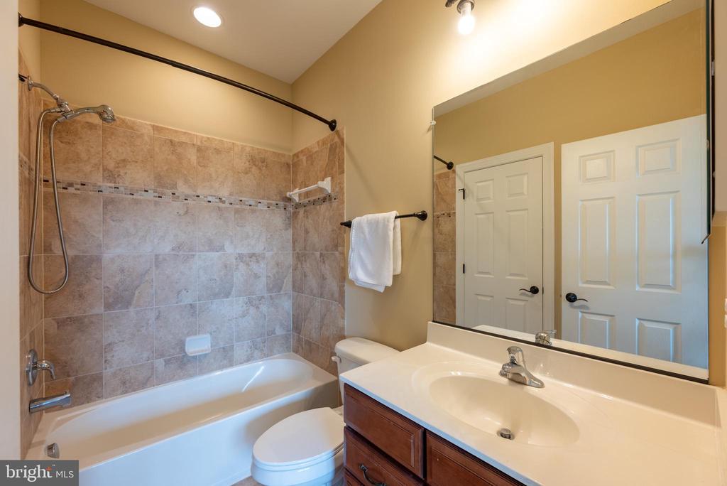 17929 BLISS DRIVE