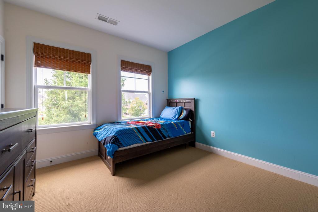 17929 BLISS DRIVE
