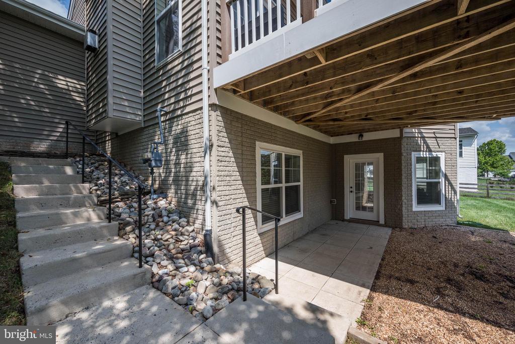 17929 BLISS DRIVE
