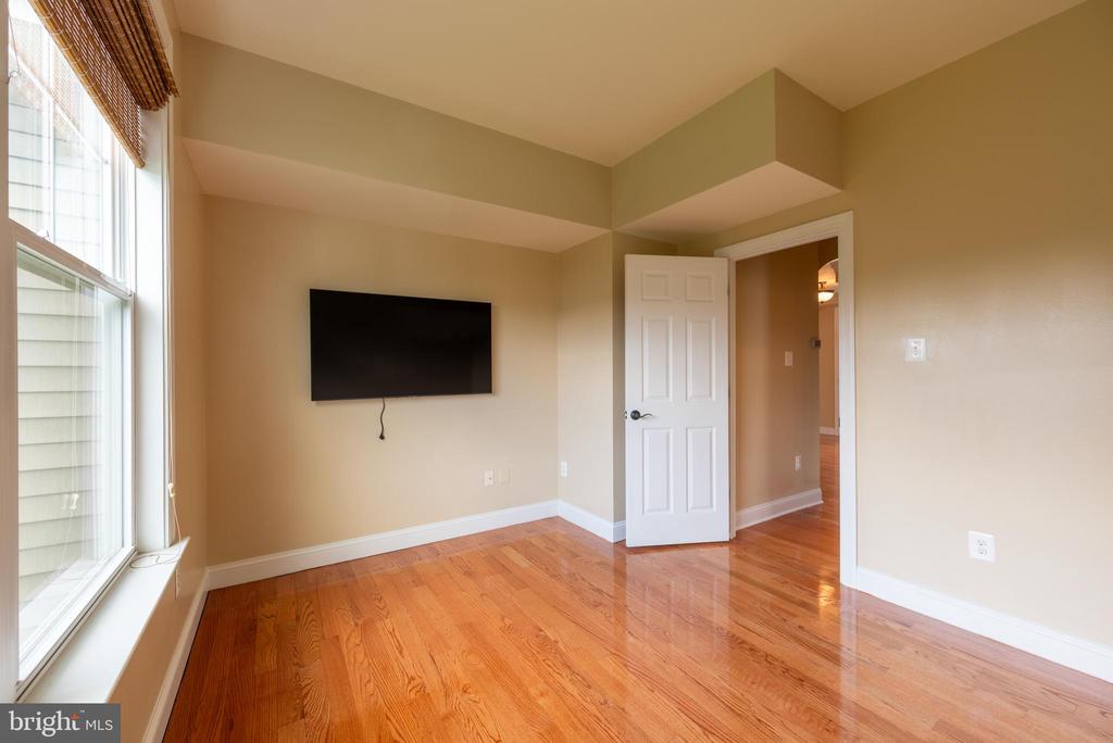 17929 BLISS DRIVE