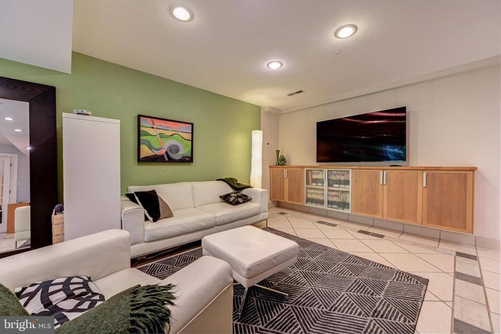 11609 Heartwood Dr