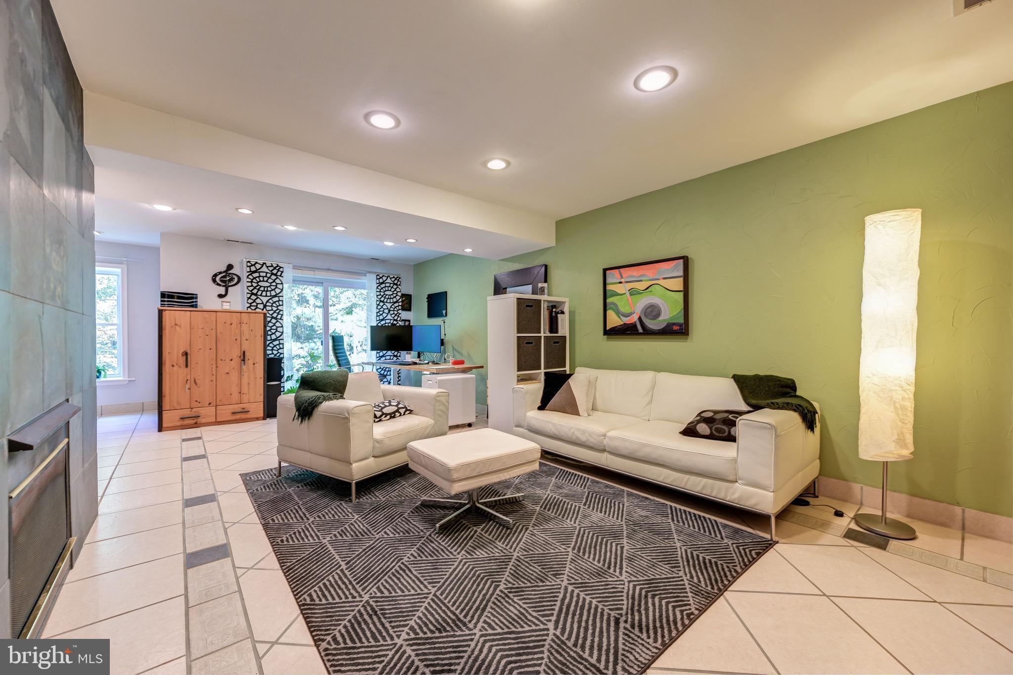 11609 Heartwood Dr