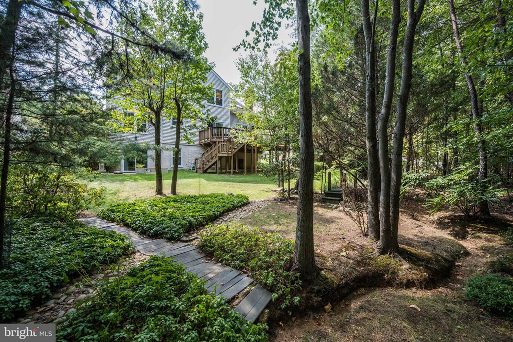 11609 Heartwood Dr