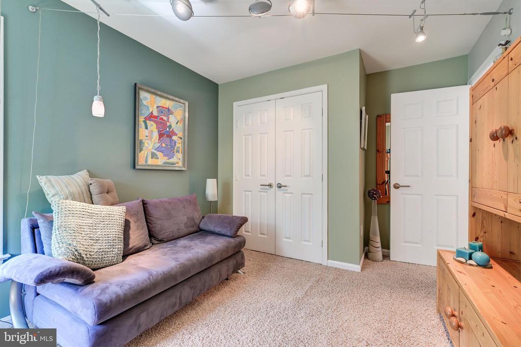 11609 Heartwood Dr