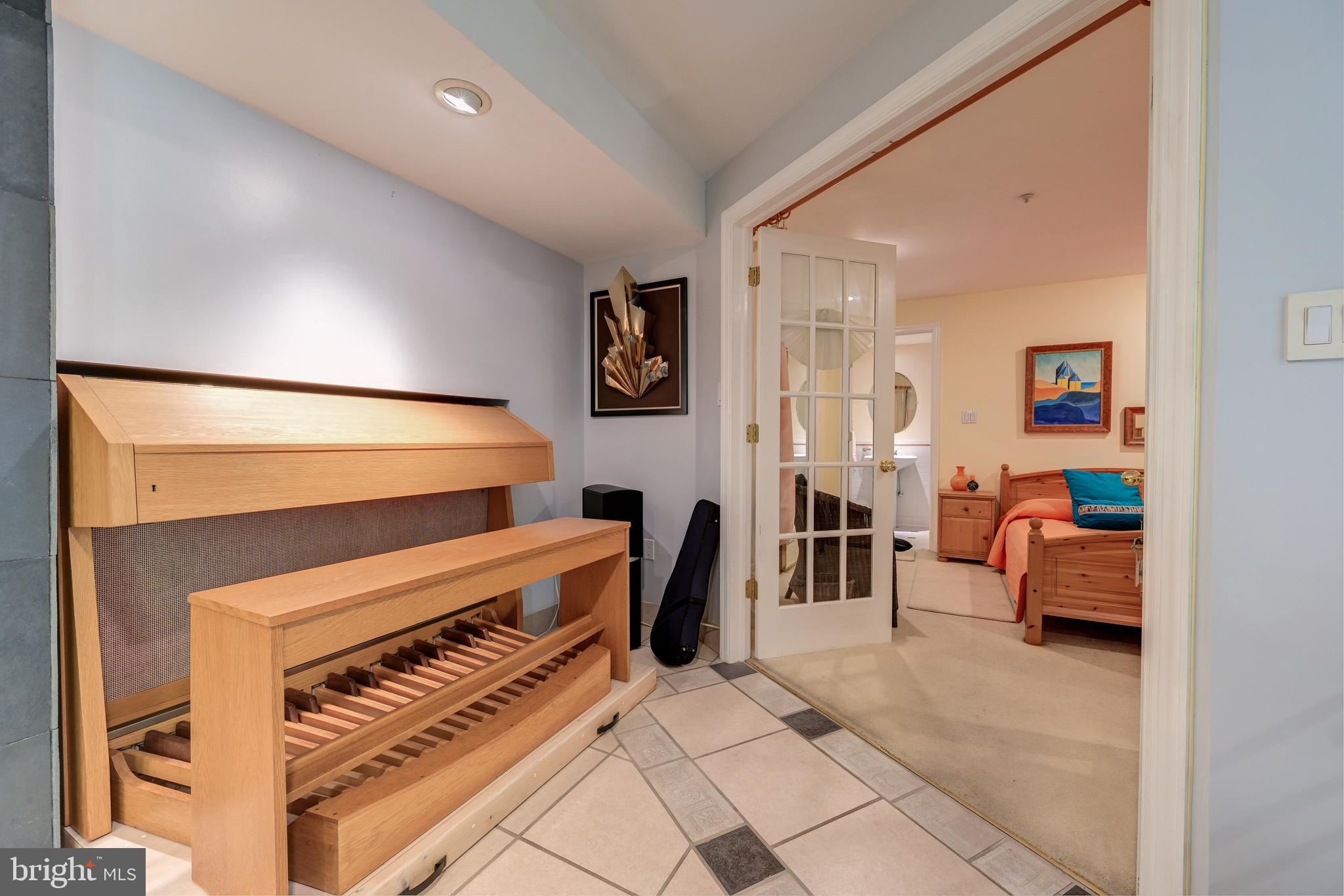 11609 Heartwood Dr