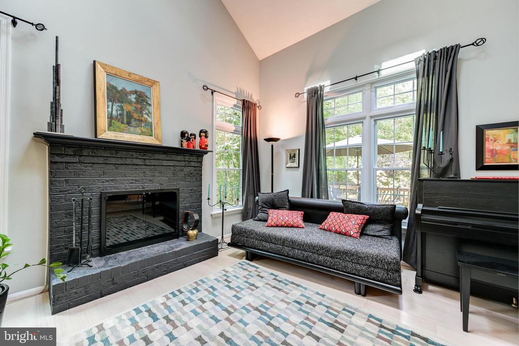 11609 Heartwood Dr