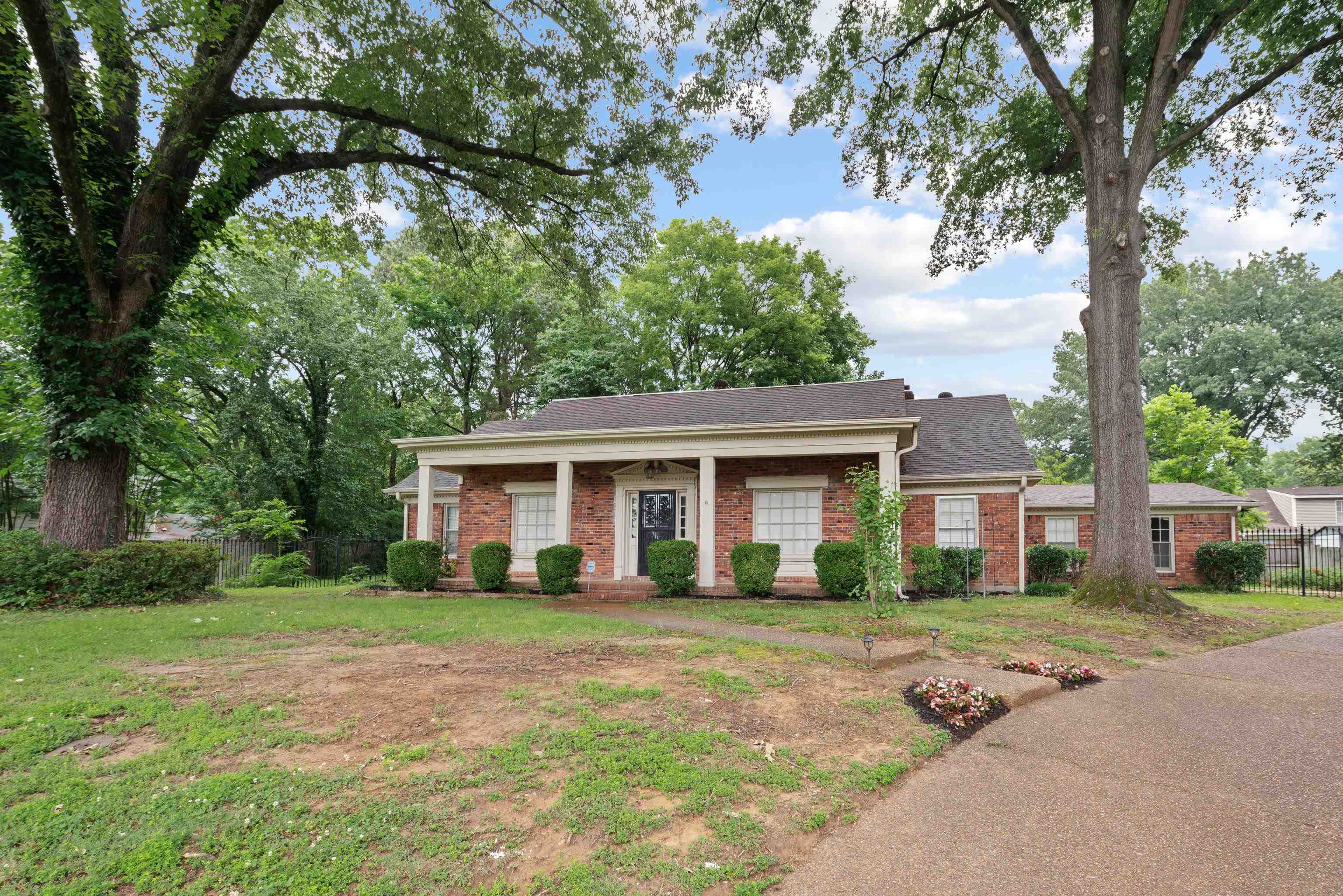 2234 PIKE WOOD CV