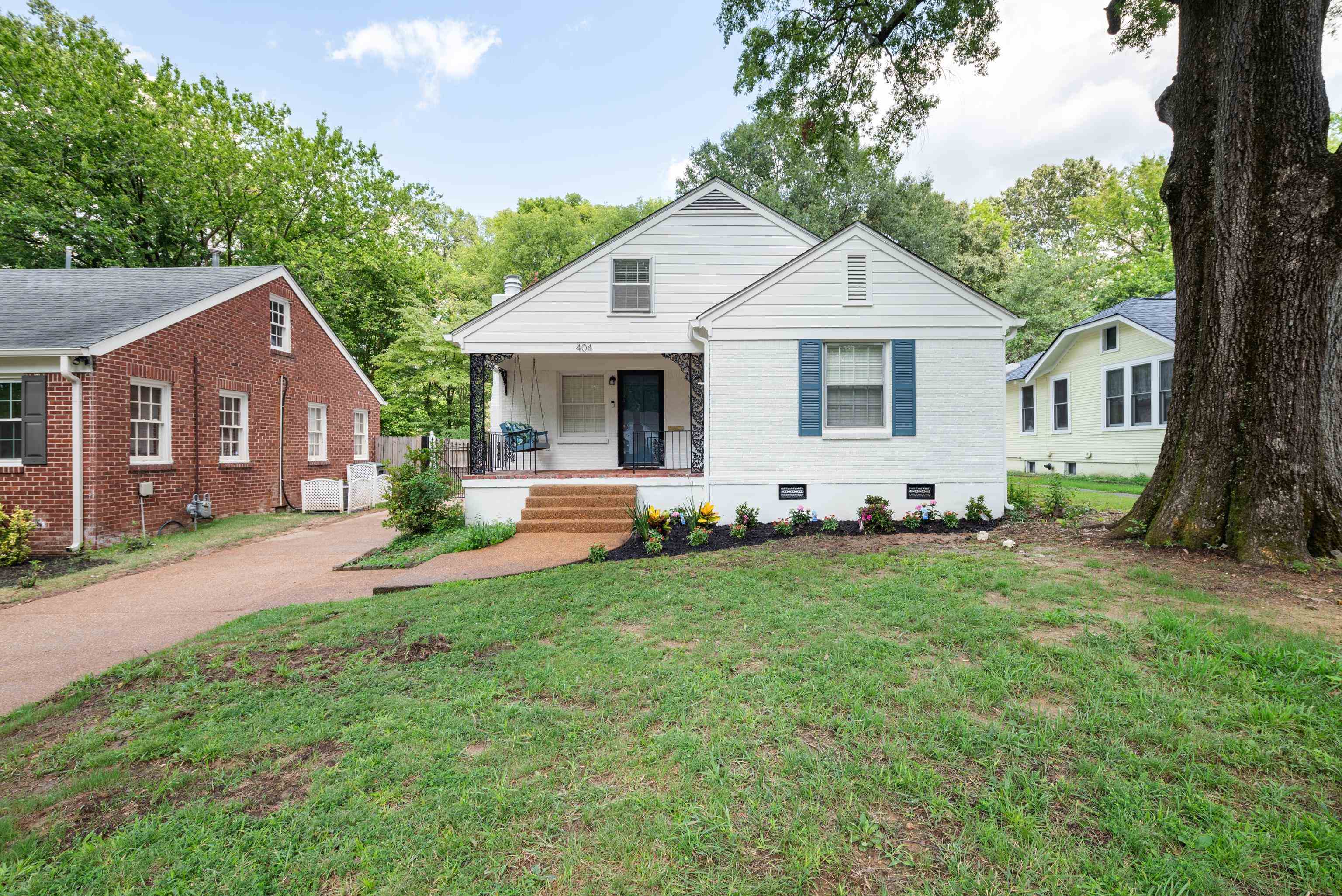 404 S REESE ST