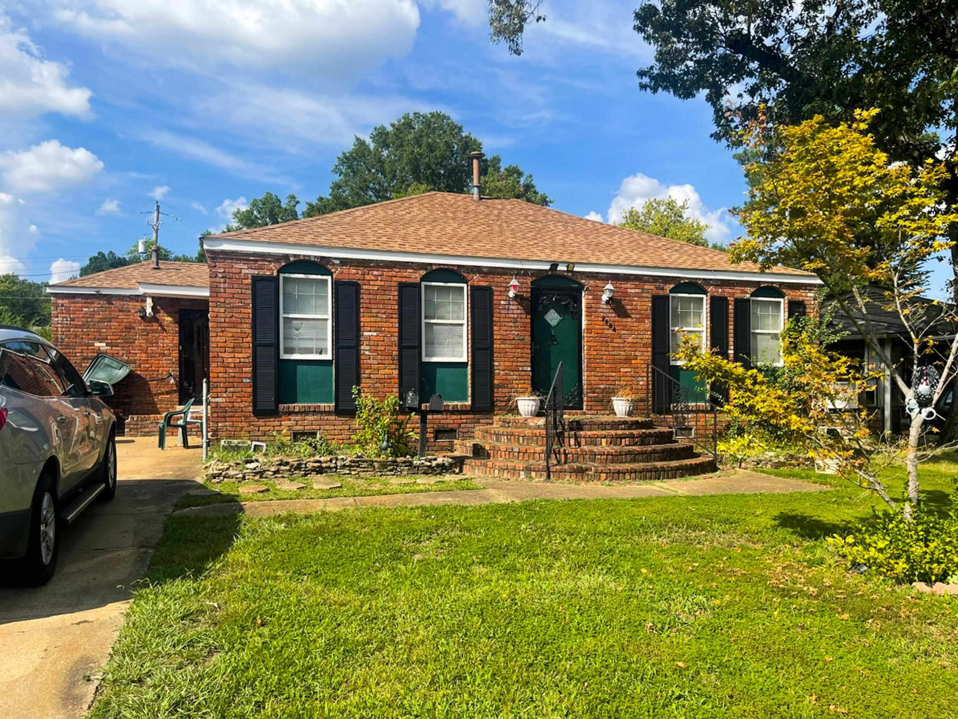2964 ELKINS CV