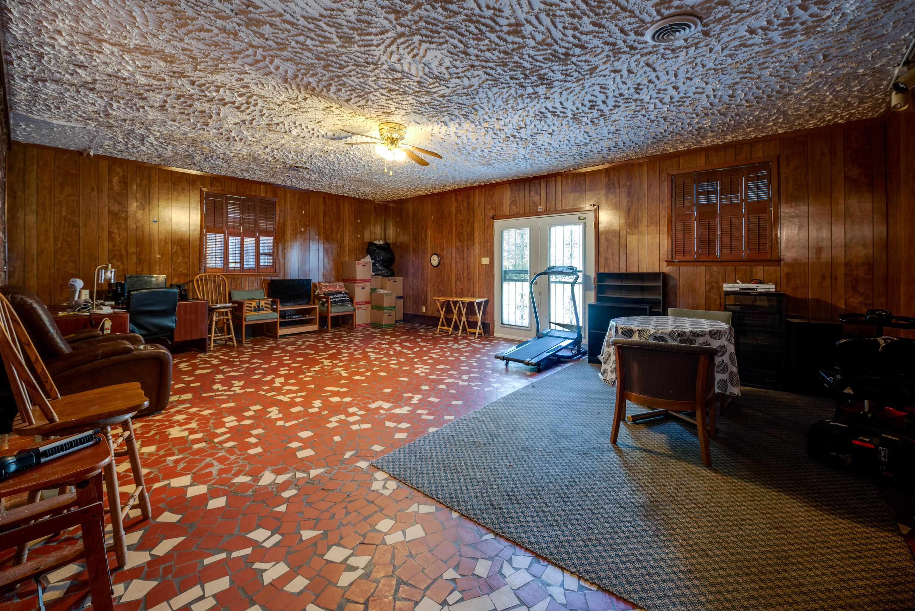 2964 ELKINS CV