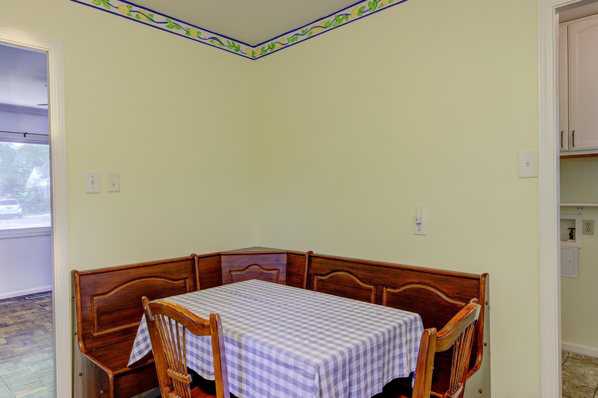 403 MINERAL RD