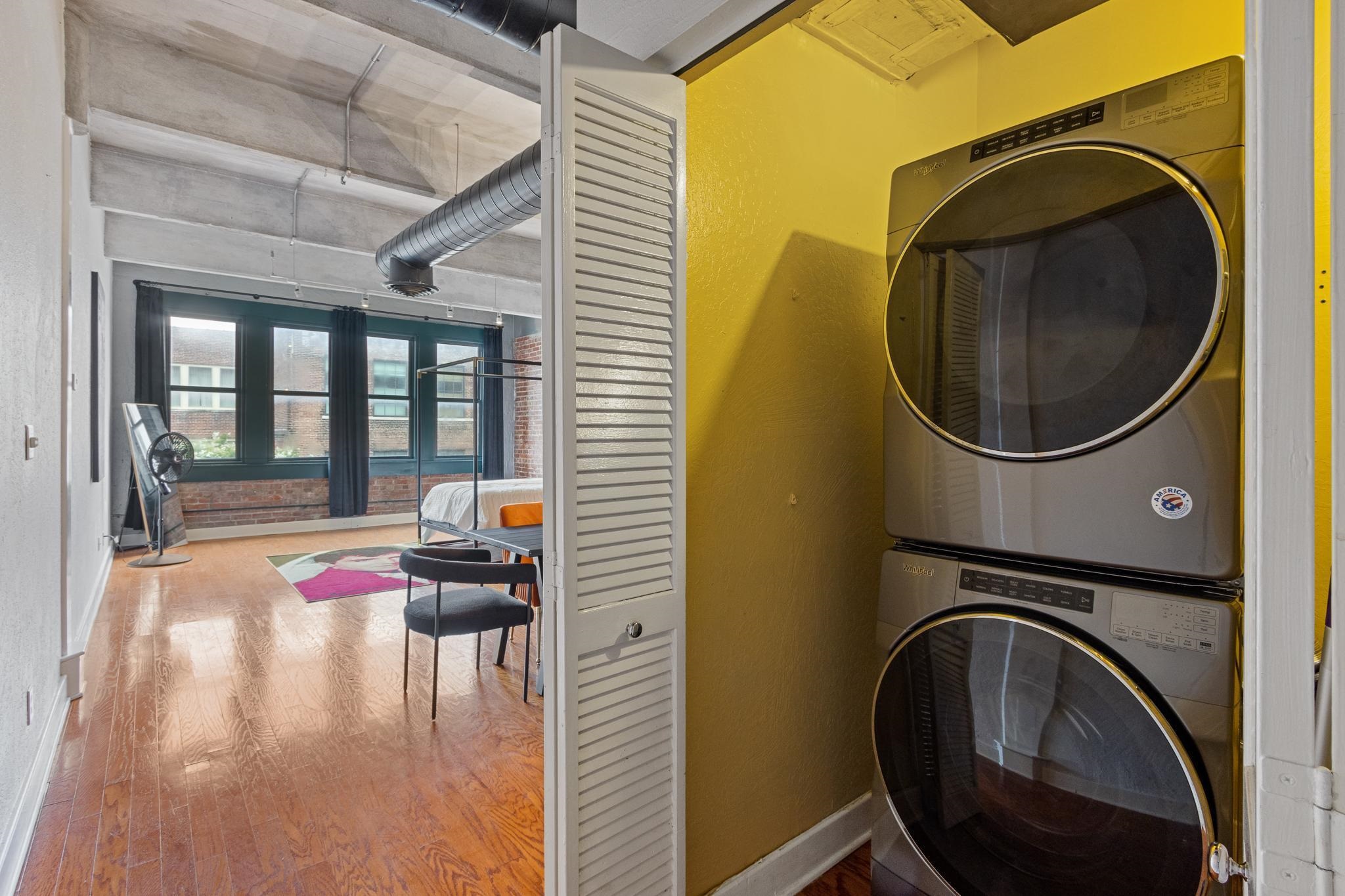 408 S FRONT ST Unit: 301