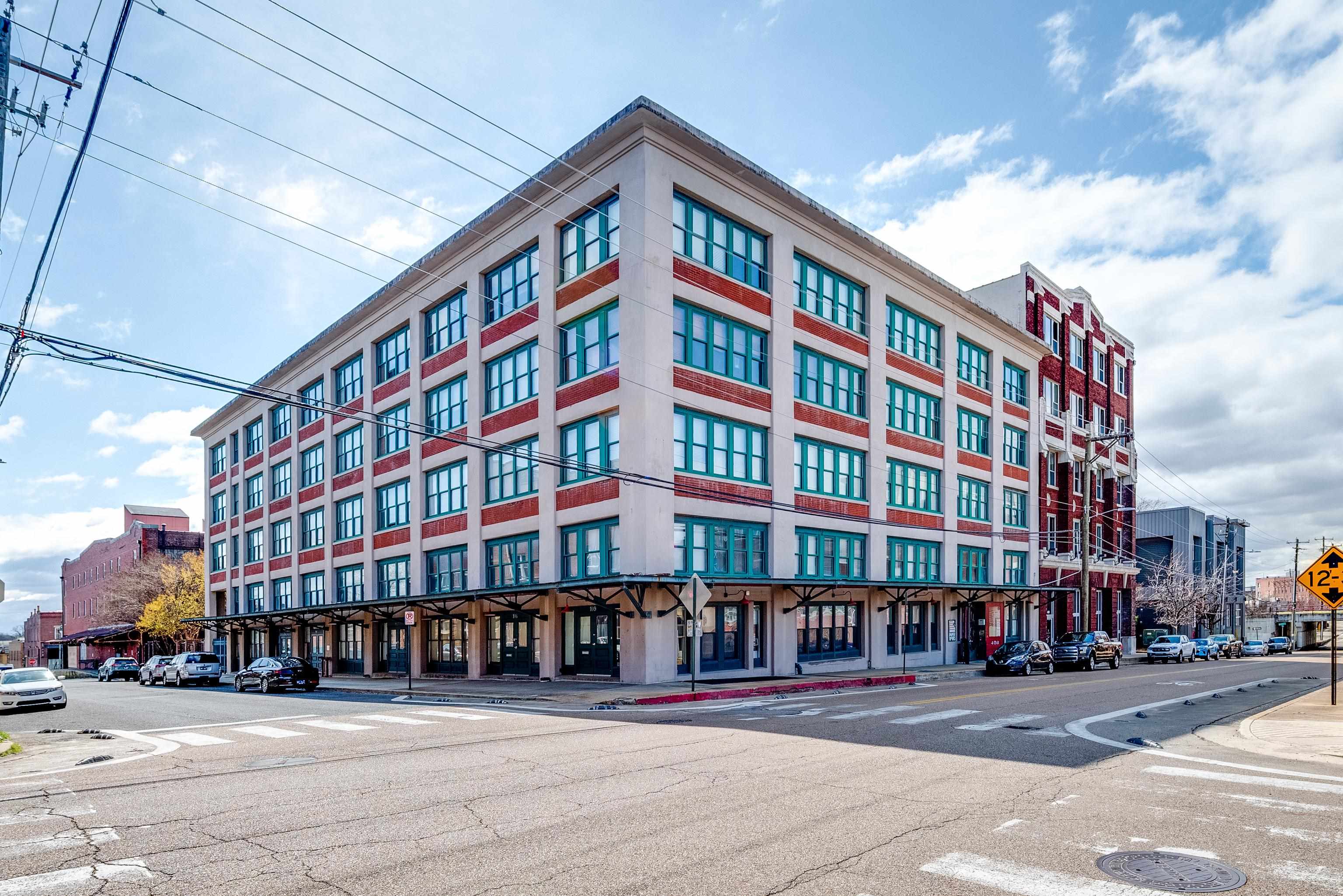 408 S FRONT ST Unit: 301