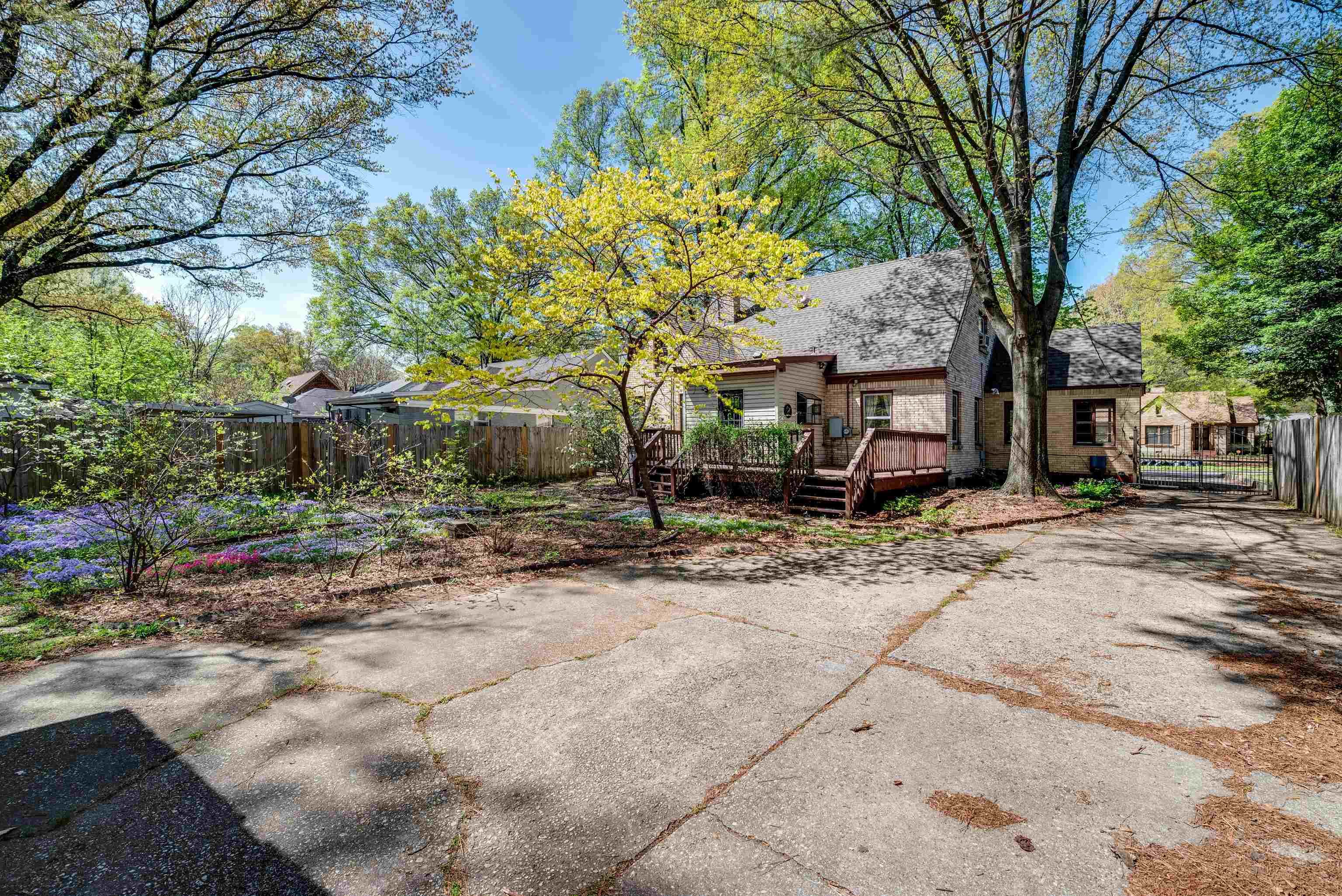 30 S ALICIA DR
