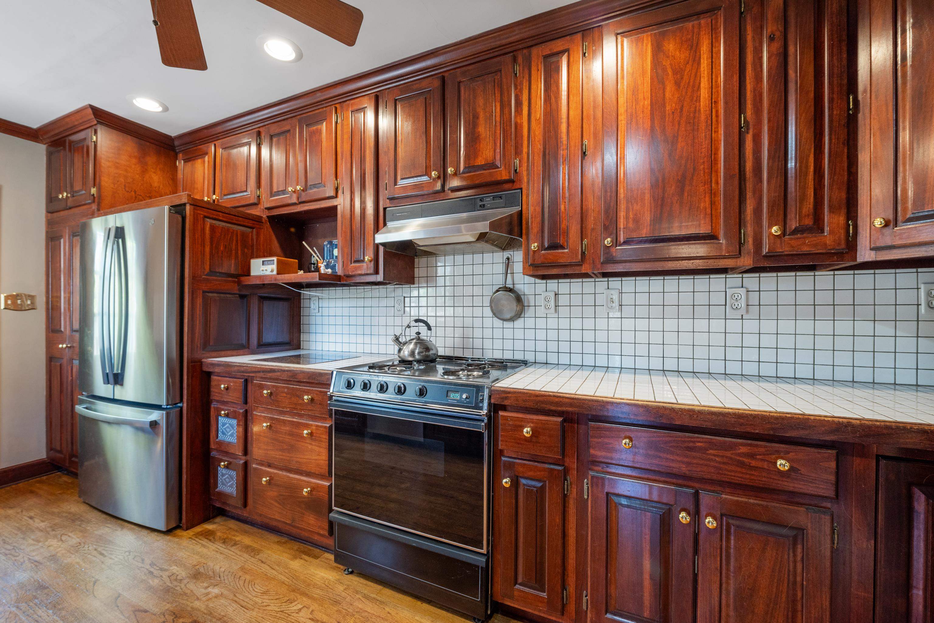 30 S ALICIA DR