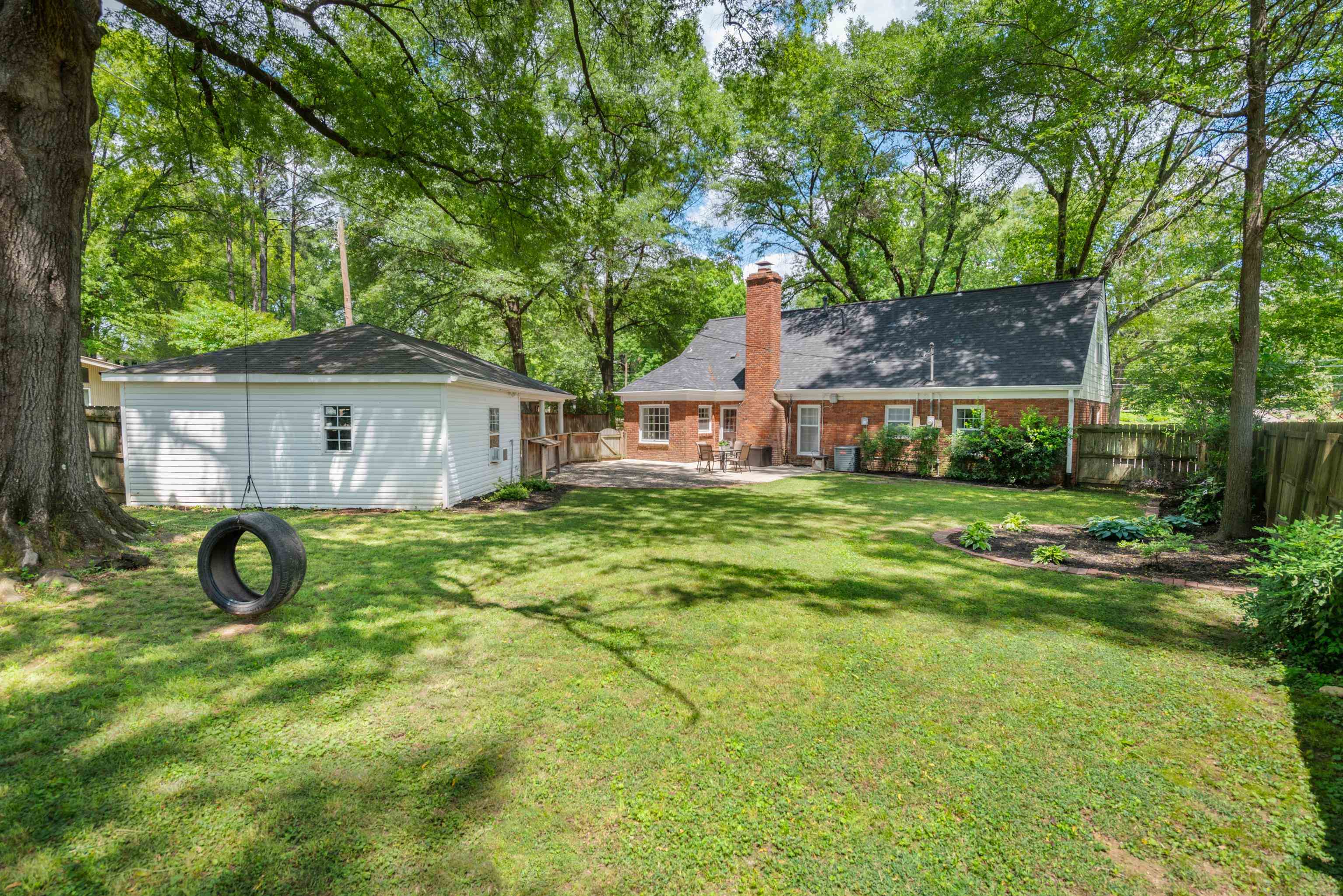 1159 ESTATE DR
