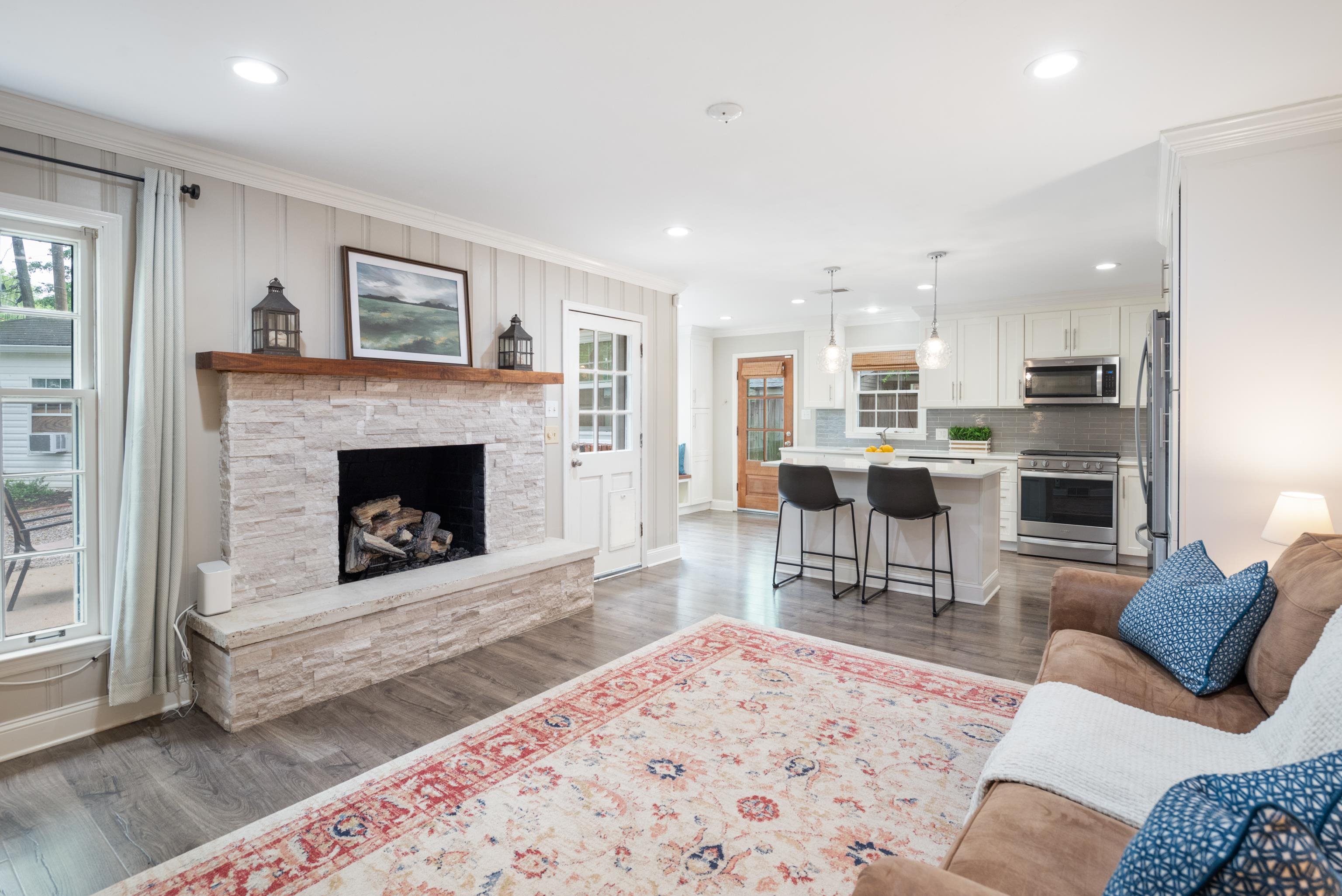 1159 ESTATE DR