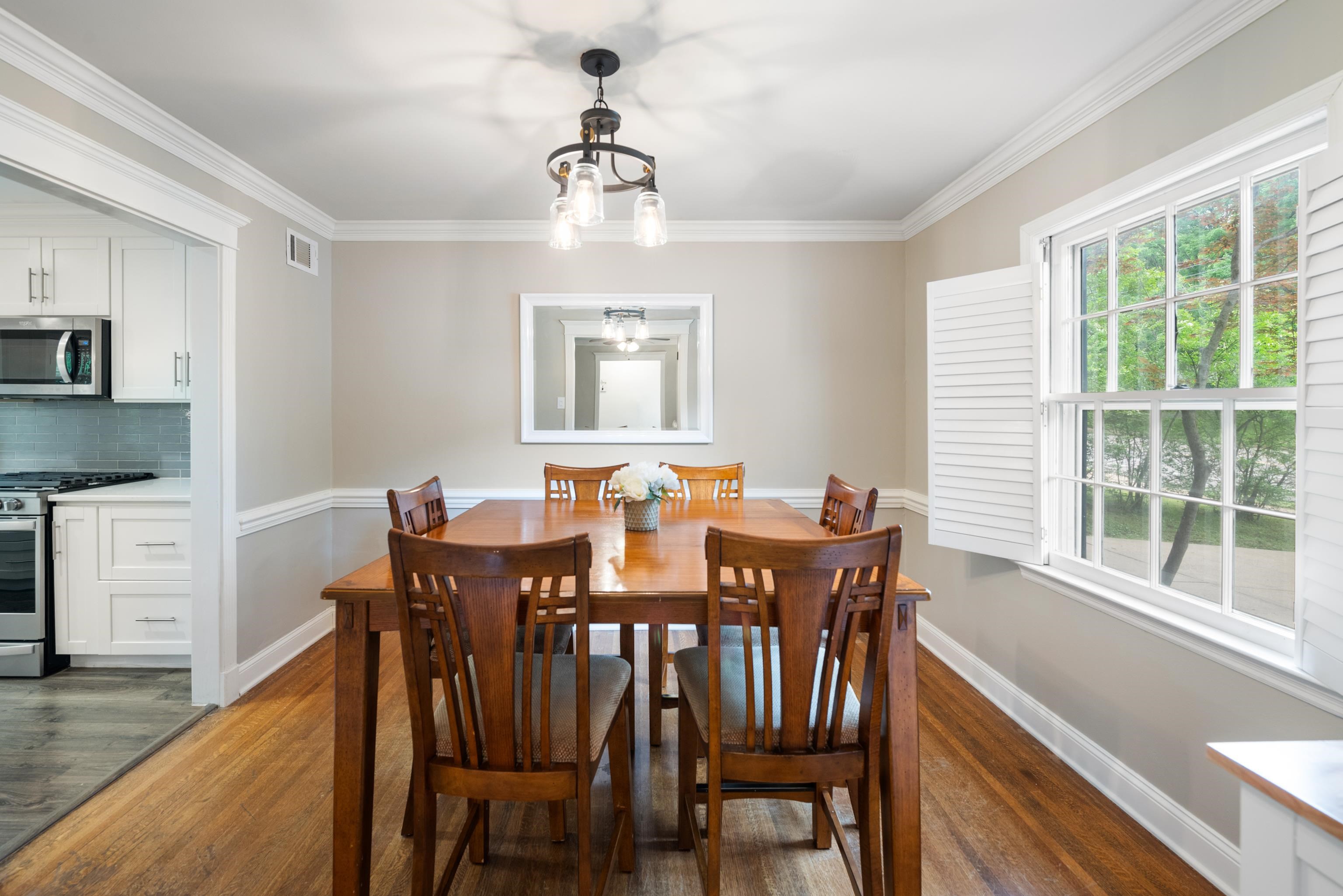 1159 ESTATE DR