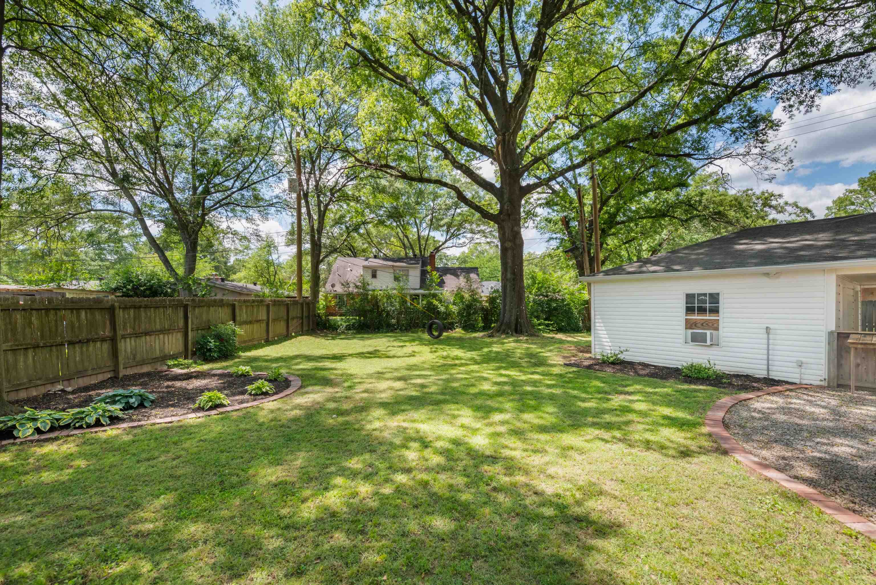 1159 ESTATE DR