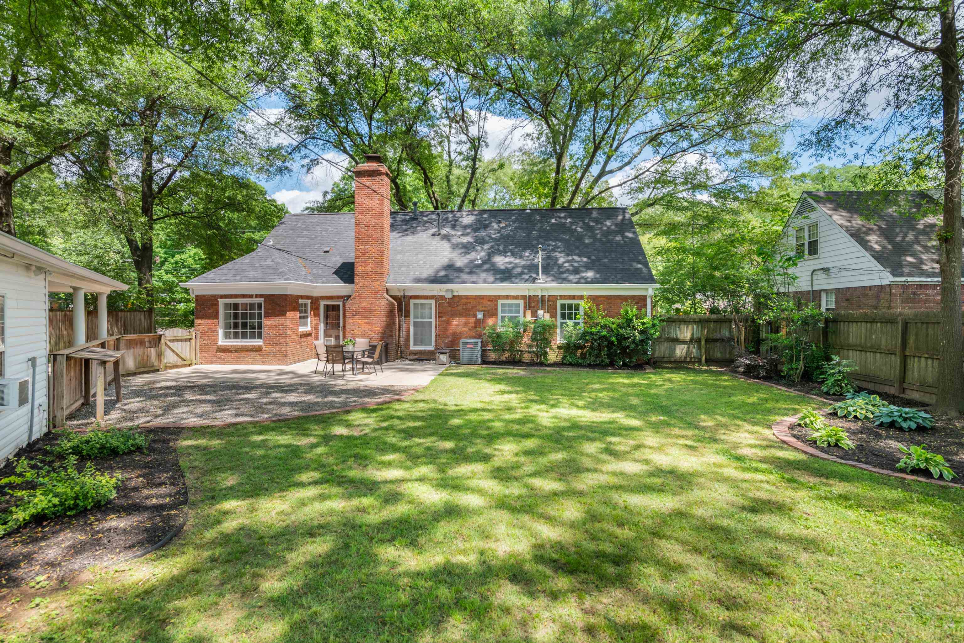 1159 ESTATE DR