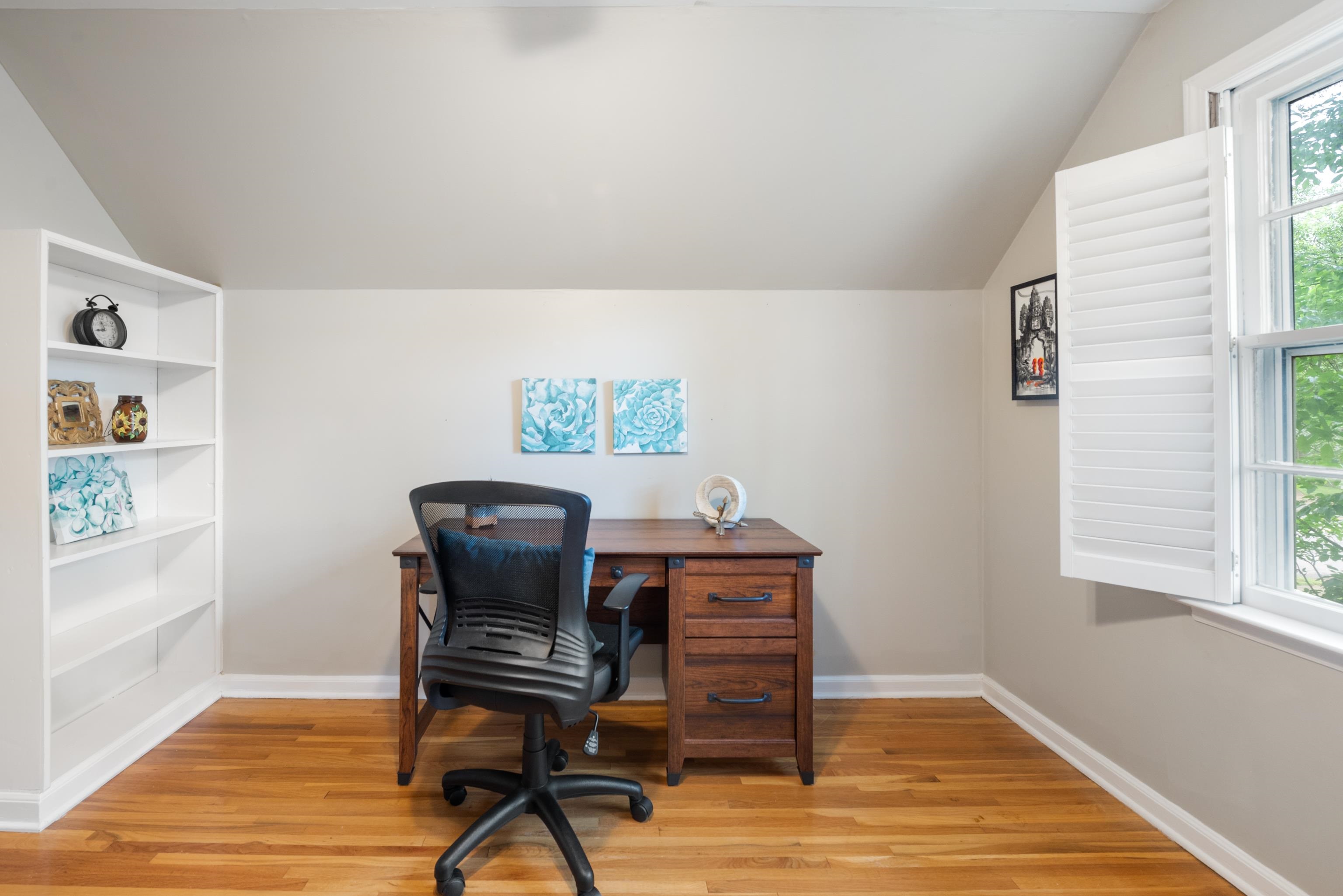 1159 ESTATE DR