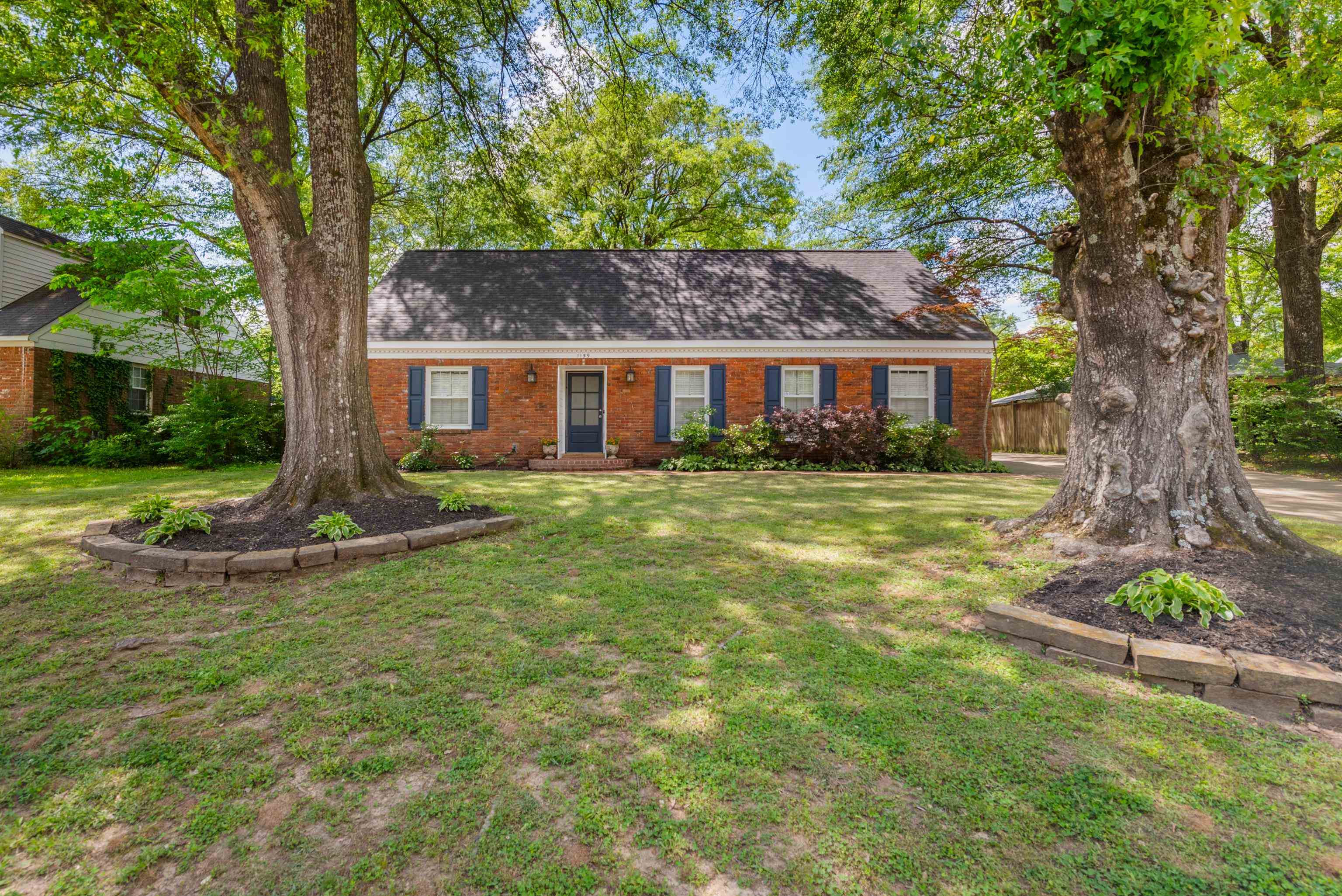 1159 ESTATE DR