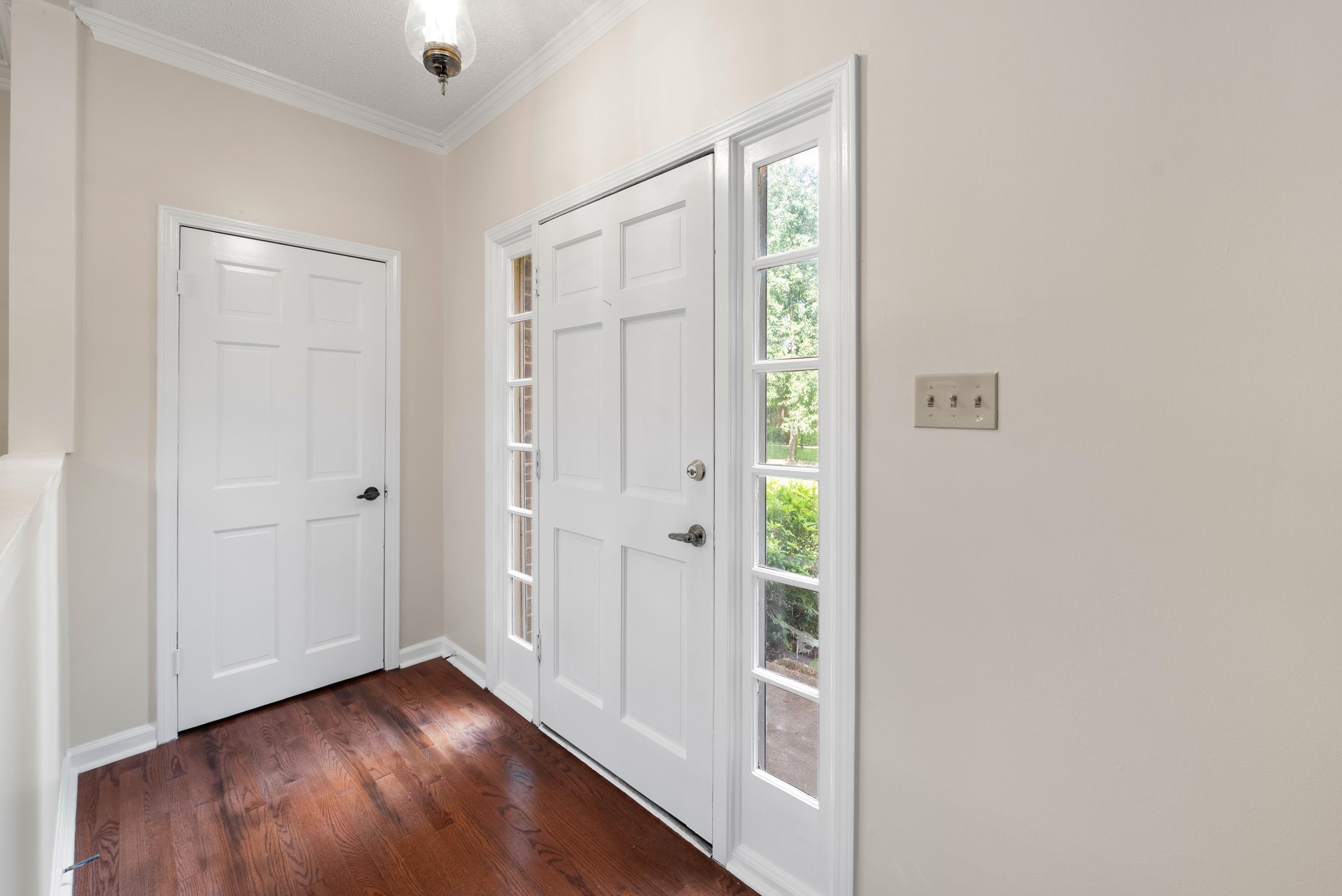 8188 DANFORTH LN