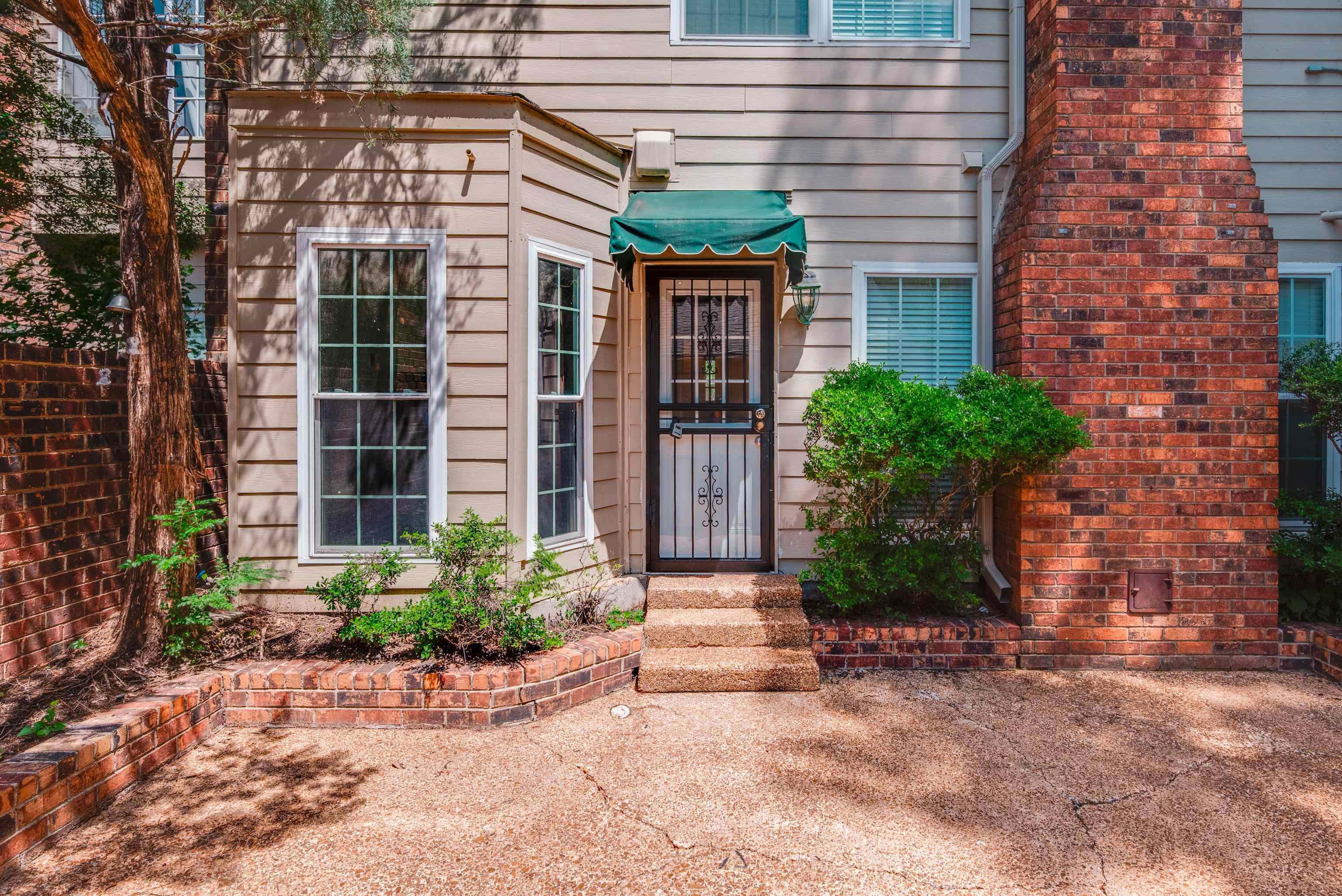 8188 DANFORTH LN