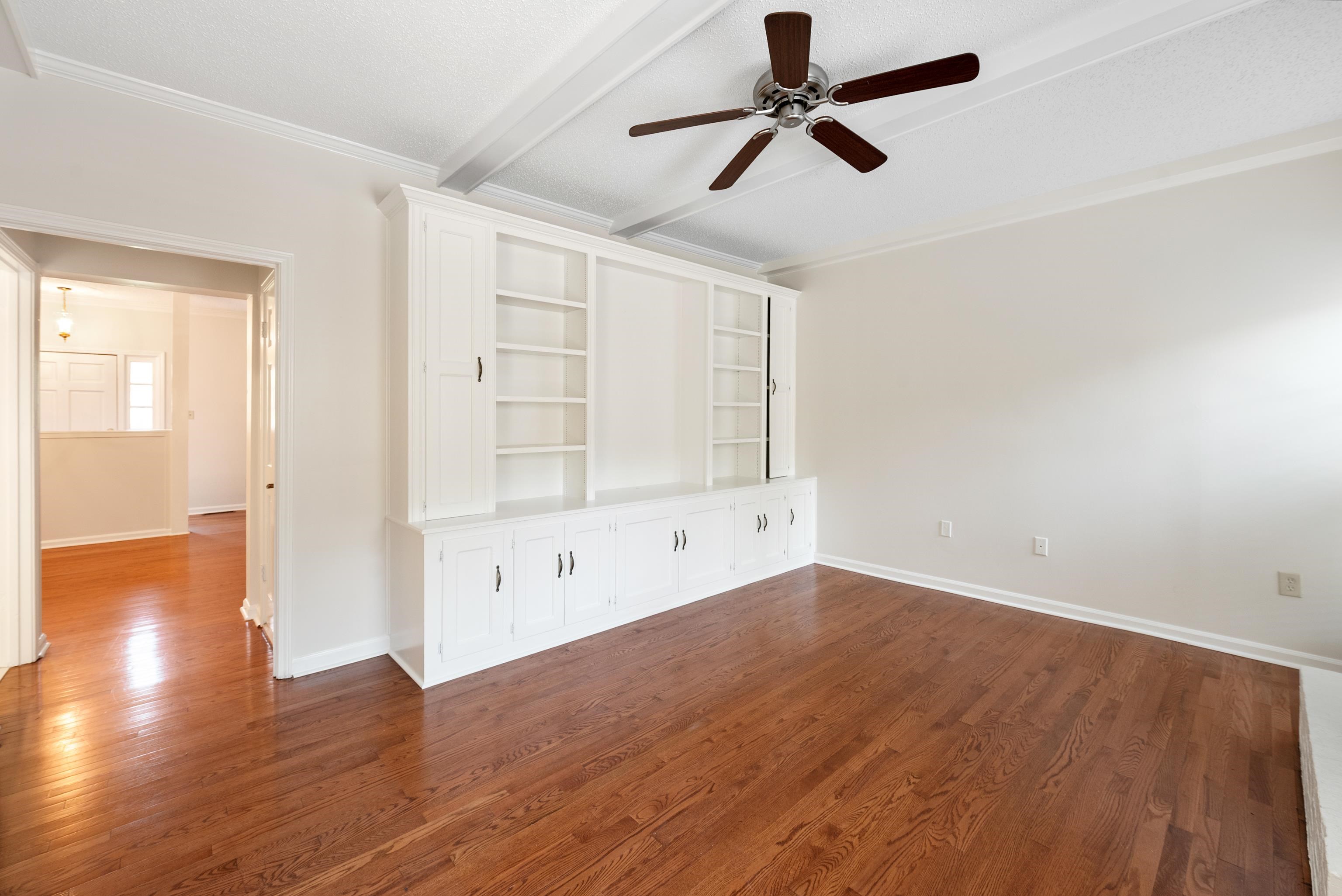 8188 DANFORTH LN
